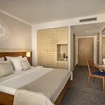 Valamar Sanfior & Casa فندق غاباس