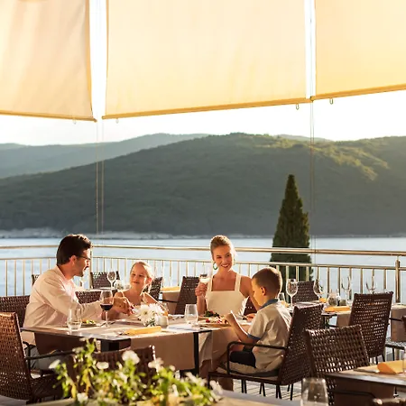 מלון Valamar Sanfior & Casa 4*