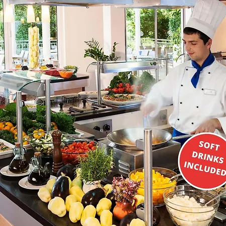 瓦拉马尔三菲奥卡萨酒店 酒店 4*