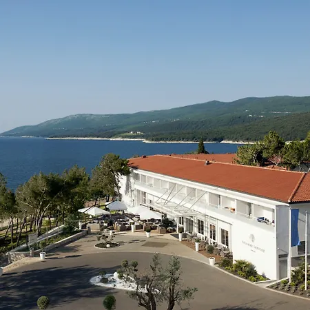 瓦拉马尔三菲奥卡萨酒店 4* 拉巴克